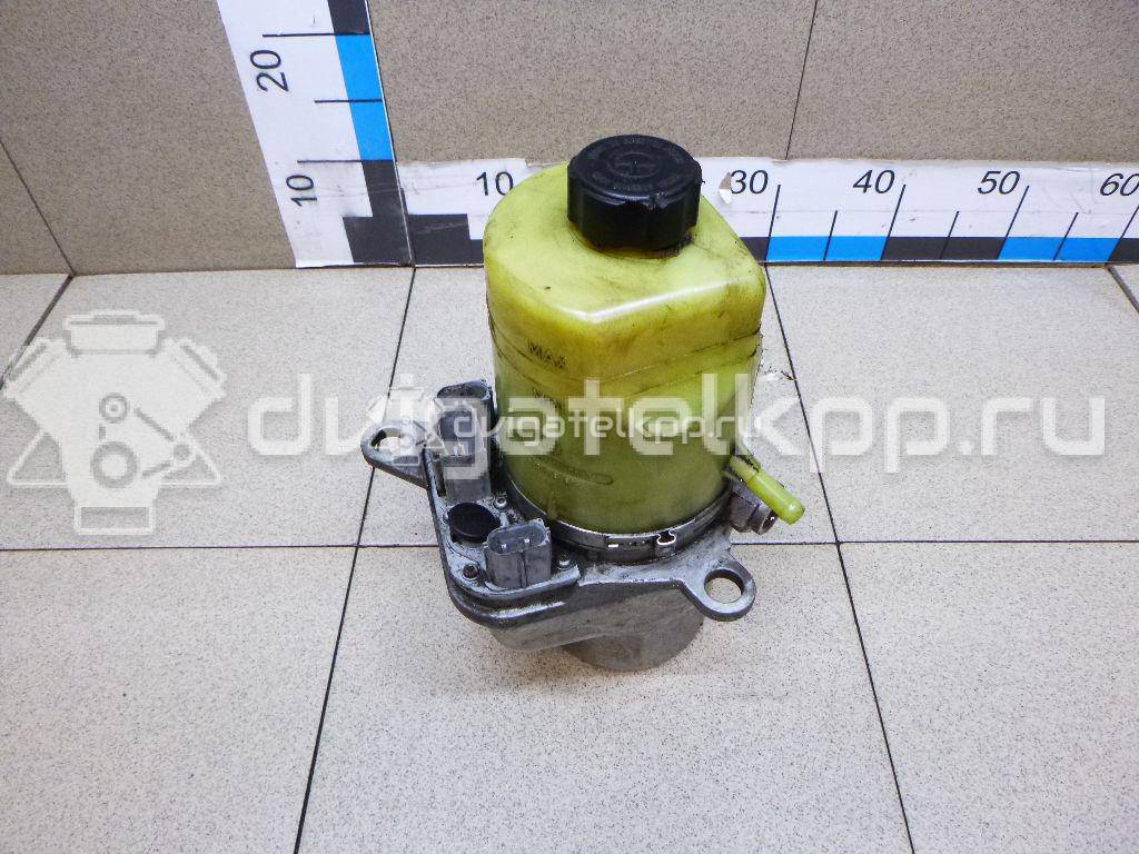 Фото Насос гидроусилителя  1743471 для Ford Fiesta / Focus / Kuga / C-Max {forloop.counter}}