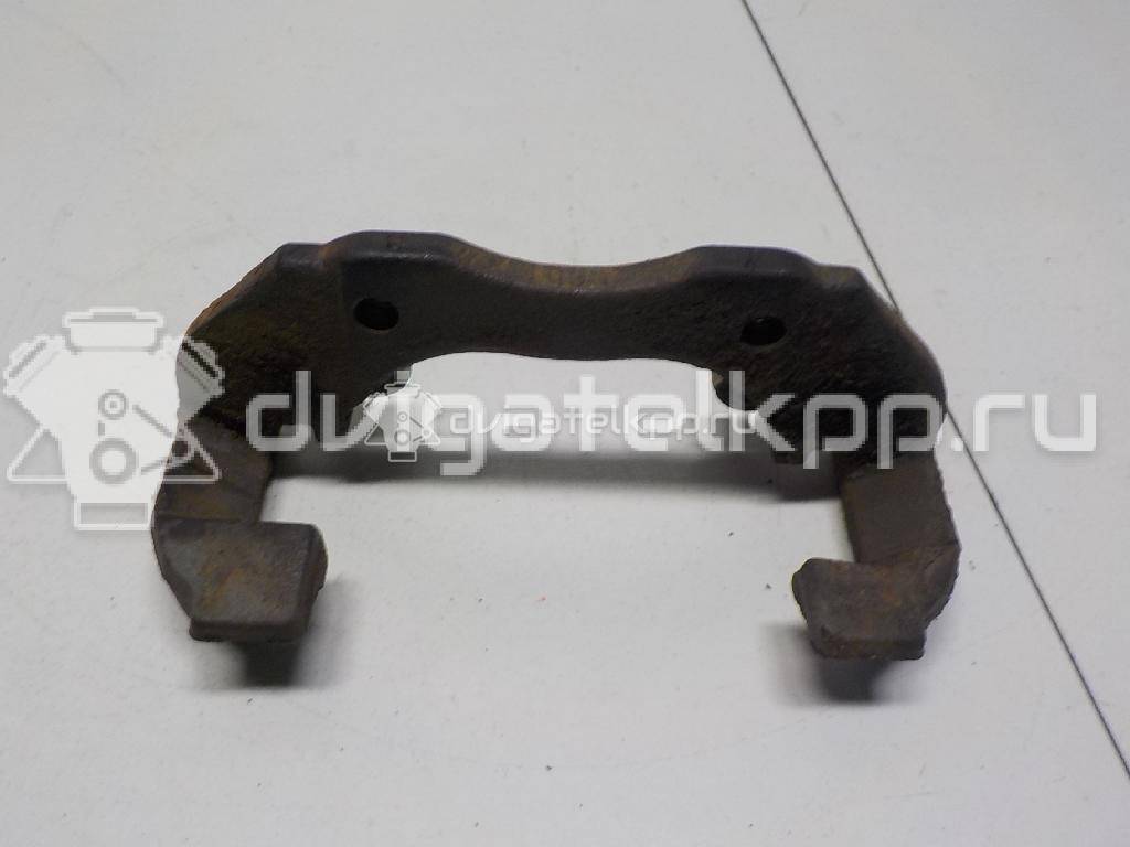 Фото Скоба суппорта переднего  1471710 для Ford Focus / C-Max {forloop.counter}}