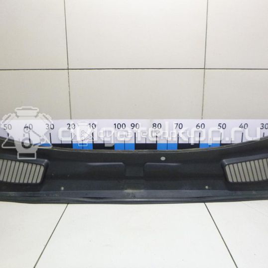 Фото Решетка стеклооч. (планка под лобовое стекло)  1471826 для Ford Capri