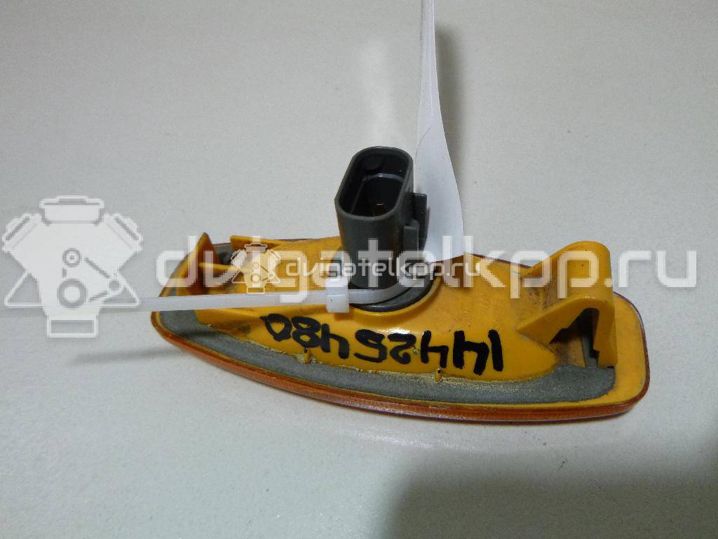 Фото Повторитель на крыло желтый  9230526000 для Hyundai H100 / Santa Fé {forloop.counter}}