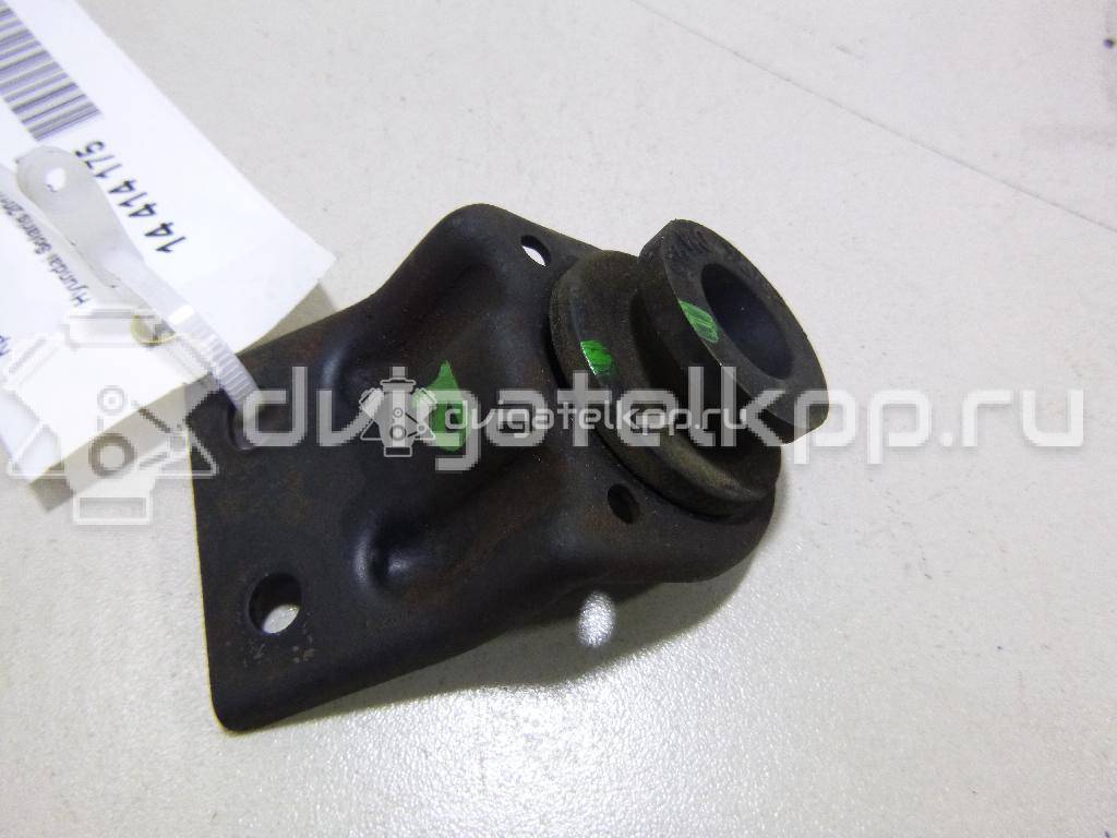 Фото Кронштейн радиатора  253331R000 для hyundai Solaris {forloop.counter}}