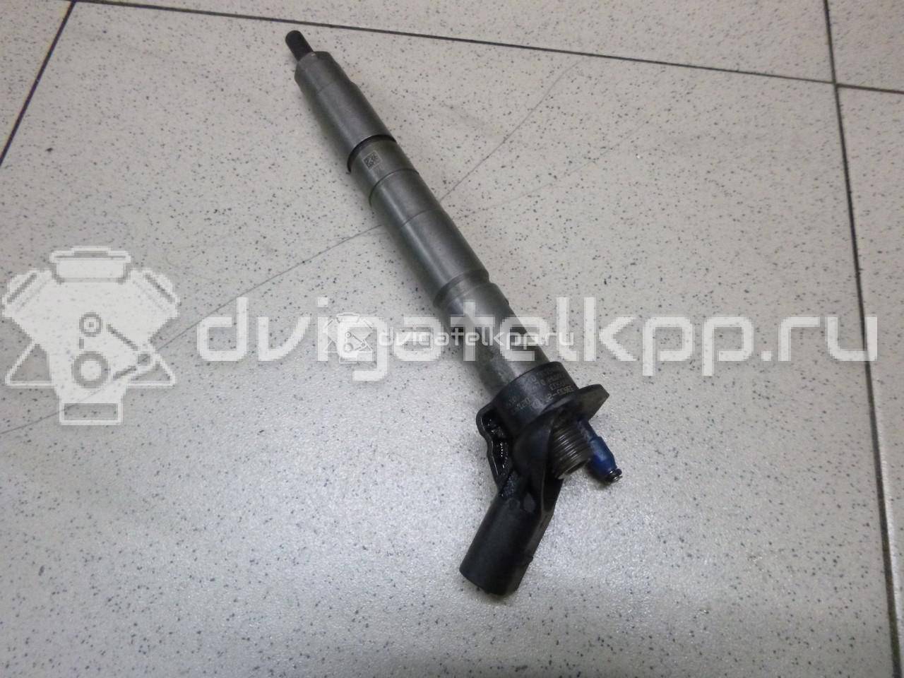 Фото Форсунка дизельная электрическая  338002F000 для Kia Sorento / Carnival {forloop.counter}}