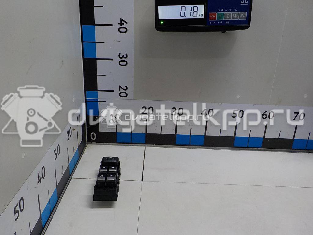 Фото Блок управления стеклоподъемниками  93571H0100CA для kia RIO {forloop.counter}}