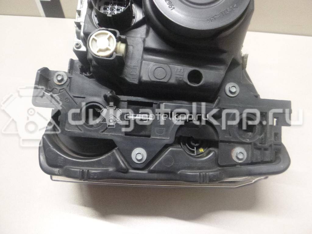 Фото Фара правая  LR023537 для Land Rover Discovery {forloop.counter}}