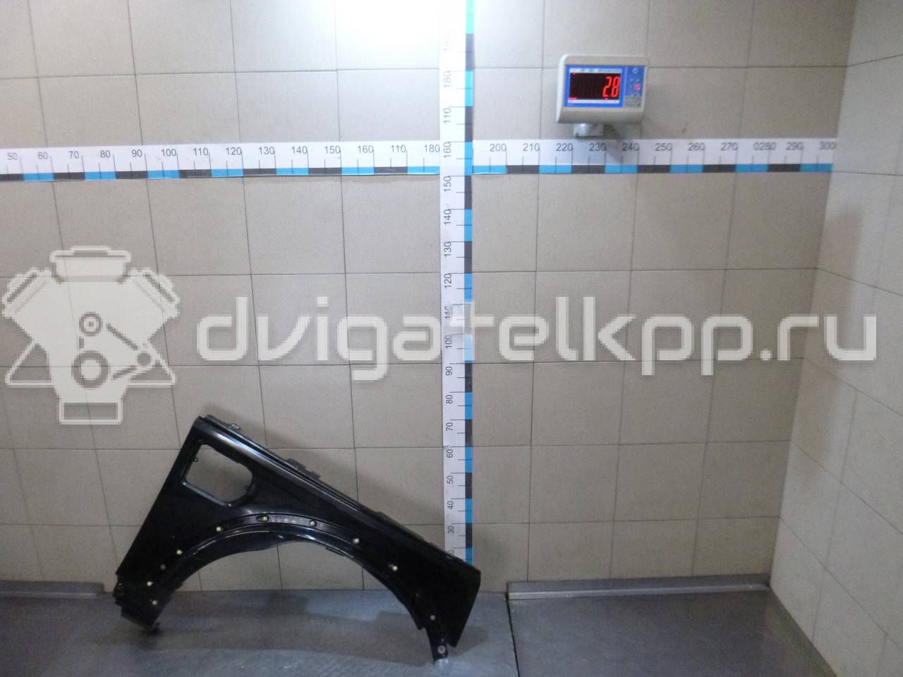 Фото Крыло переднее правое  LR013931 для Land Rover Discovery {forloop.counter}}