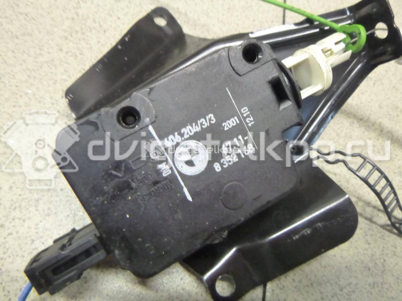 Фото Активатор замка крышки бензобака  67118352168 для land rover Range Rover III (LM) {forloop.counter}}