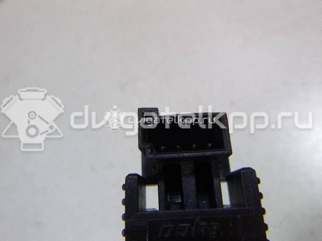 Фото Датчик включения стопсигнала  61316967601 для mercedes benz A180/200/250 W176 {forloop.counter}}