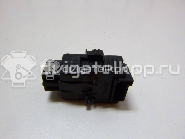 Фото Датчик включения стопсигнала  61316967601 для mercedes benz A180/200/250 W176 {forloop.counter}}