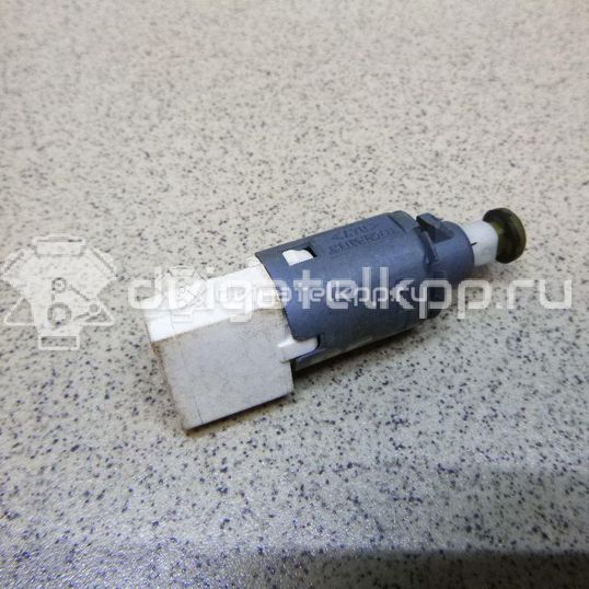 Фото Датчик включения стопсигнала  8200168238 для mercedes benz Citan W415