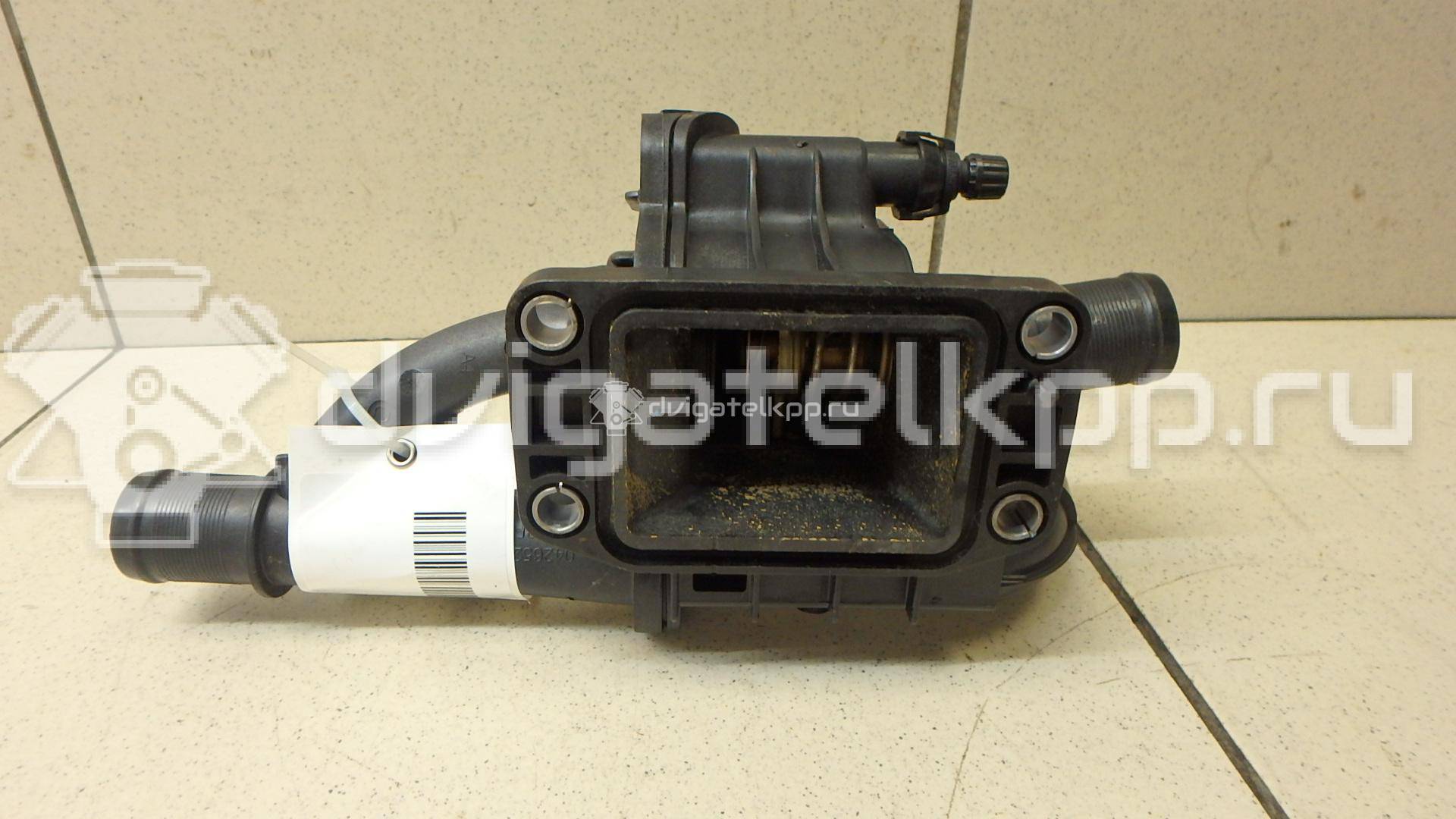 Фото Корпус термостата  2078986 для Ford Fiesta / Focus / Tourneo / C-Max / Galaxy {forloop.counter}}