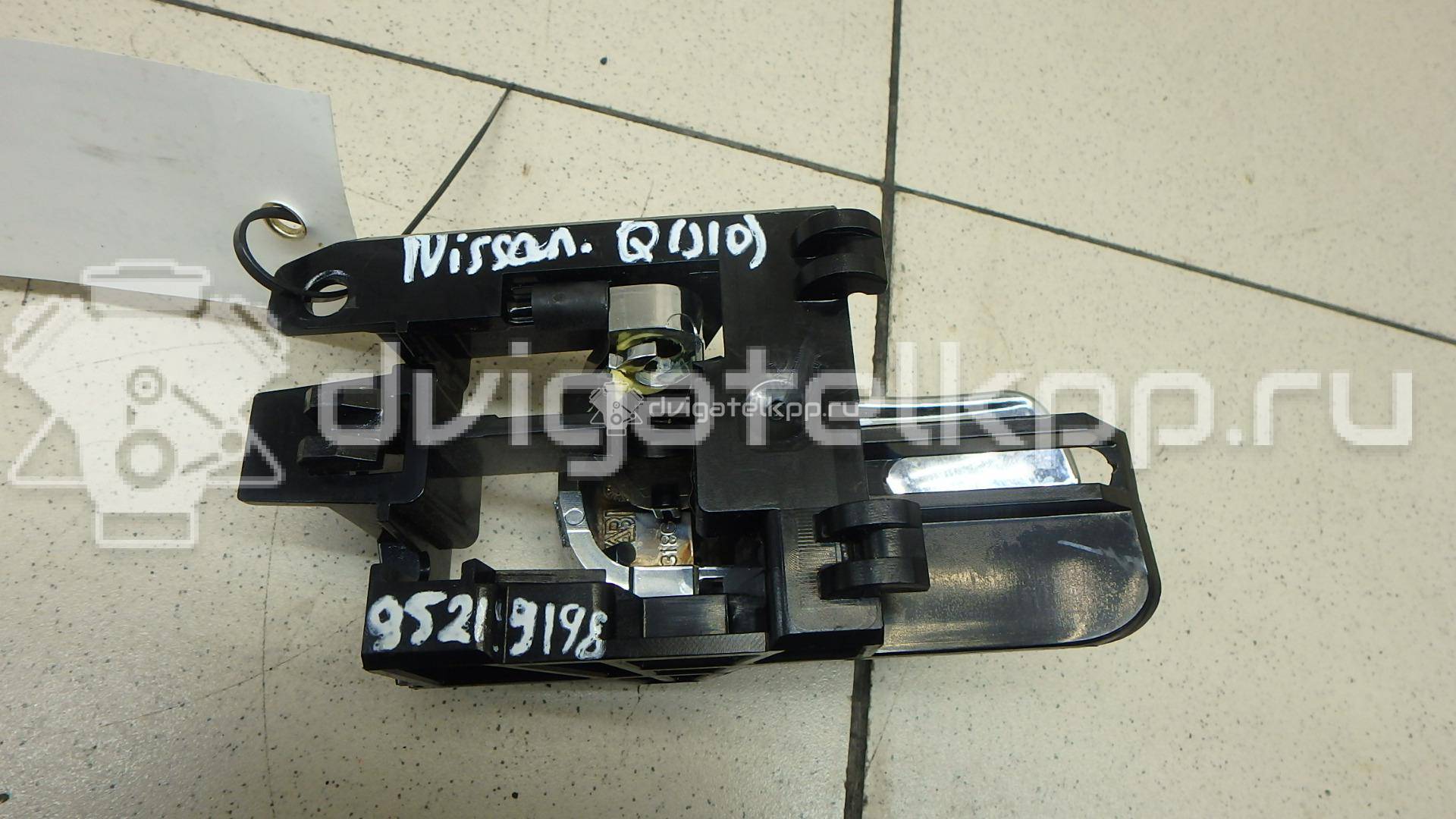 Фото Ручка двери внутренняя левая  80671JD00E для Nissan Qashqai {forloop.counter}}