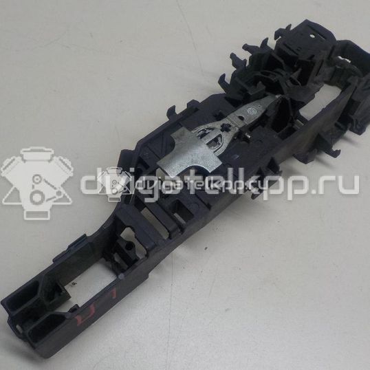 Фото Кронштейн ручки  8200028463 для Renault Scénic