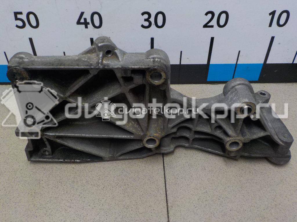 Фото Кронштейн генератора  03g903143a для audi A3 [8P1] {forloop.counter}}