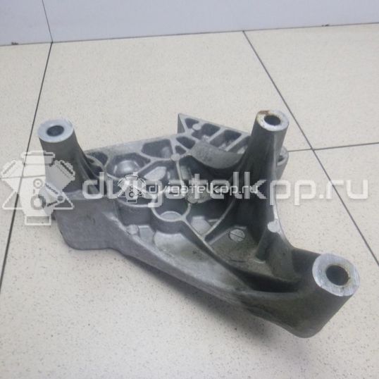 Фото Кронштейн опоры двигателя  06F199207Q для audi A3 [8PA] Sportback