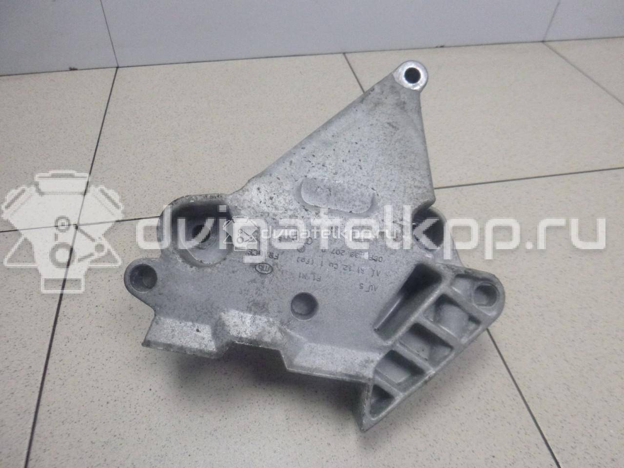 Фото Кронштейн опоры двигателя  06F199207Q для audi A3 [8PA] Sportback {forloop.counter}}