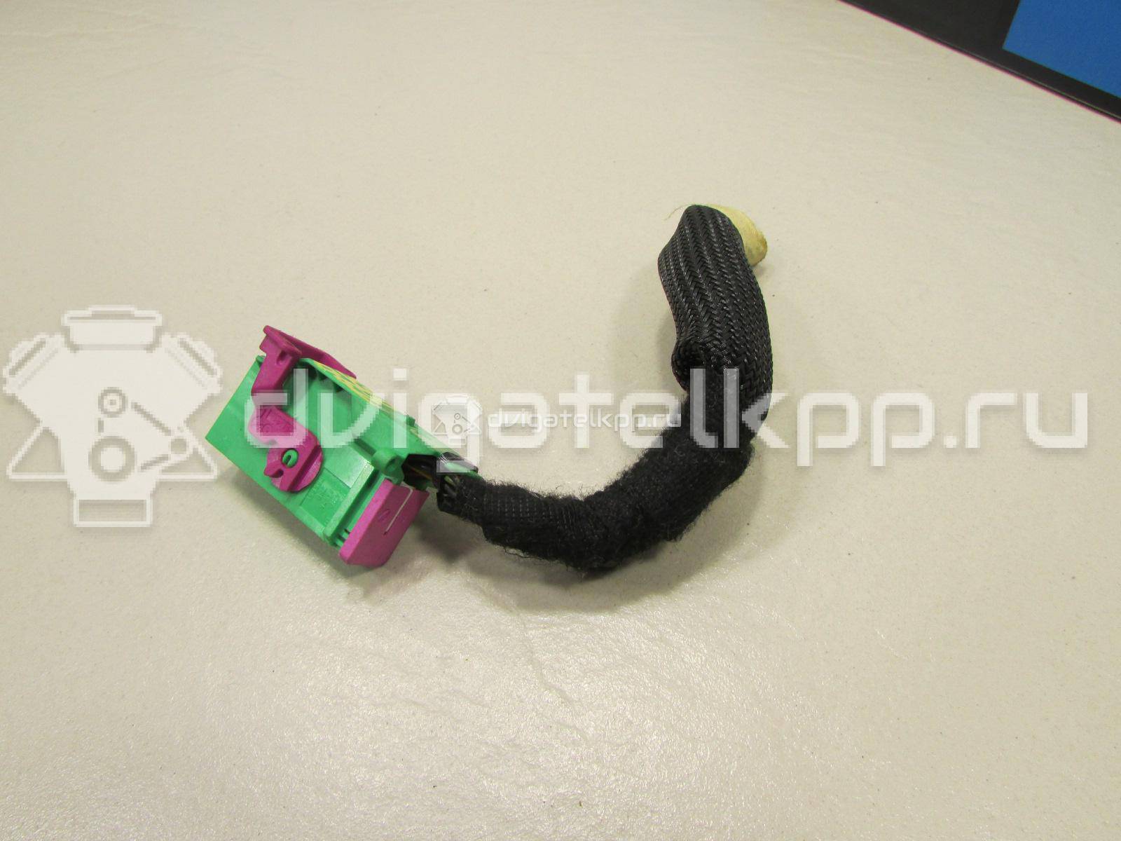 Фото Разъем  8L0972977C для seat Arosa {forloop.counter}}
