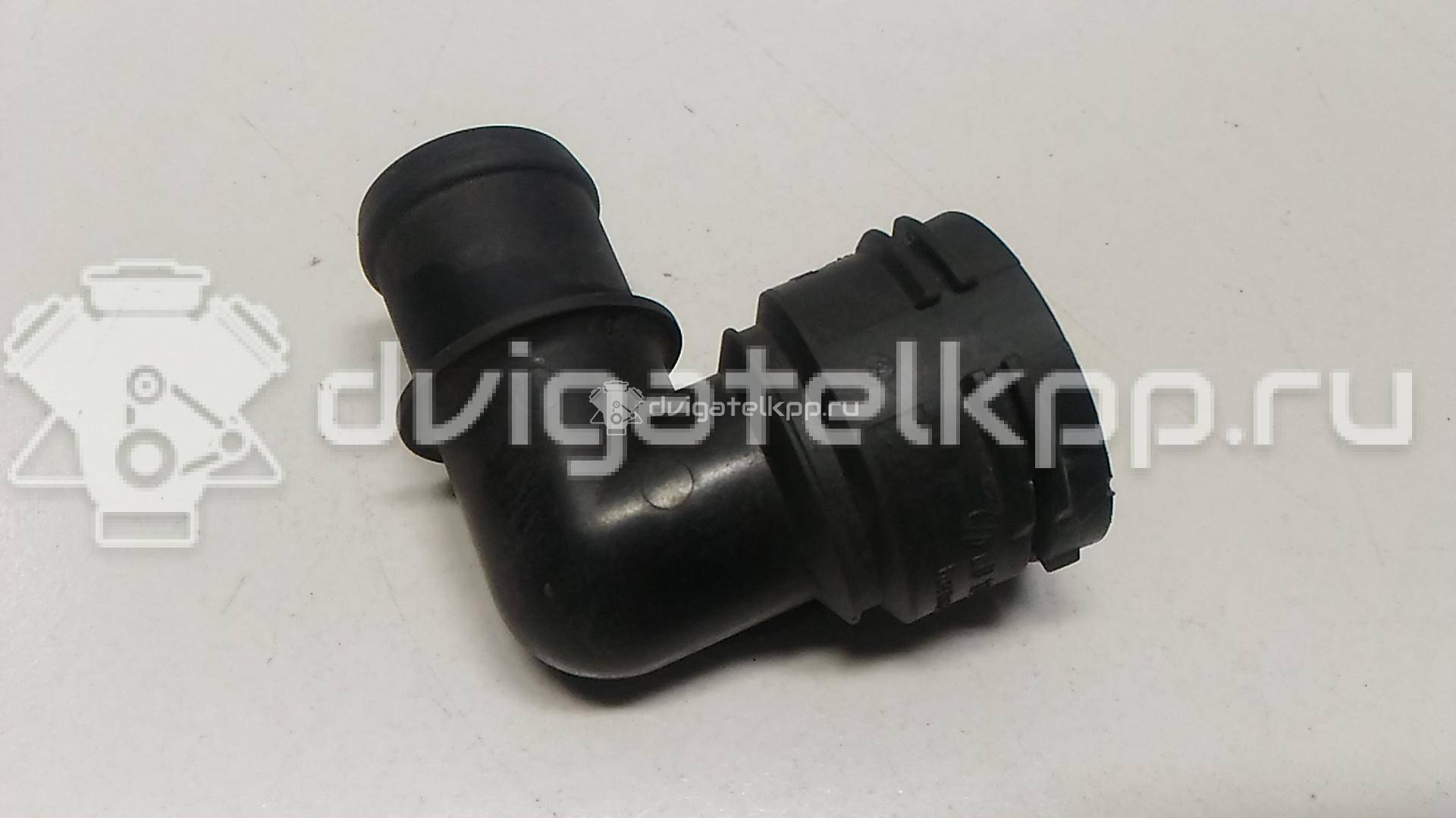 Фото Фланец двигателя системы охлаждения  1J0122291F для Seat Ibiza / Cordoba / Leon {forloop.counter}}