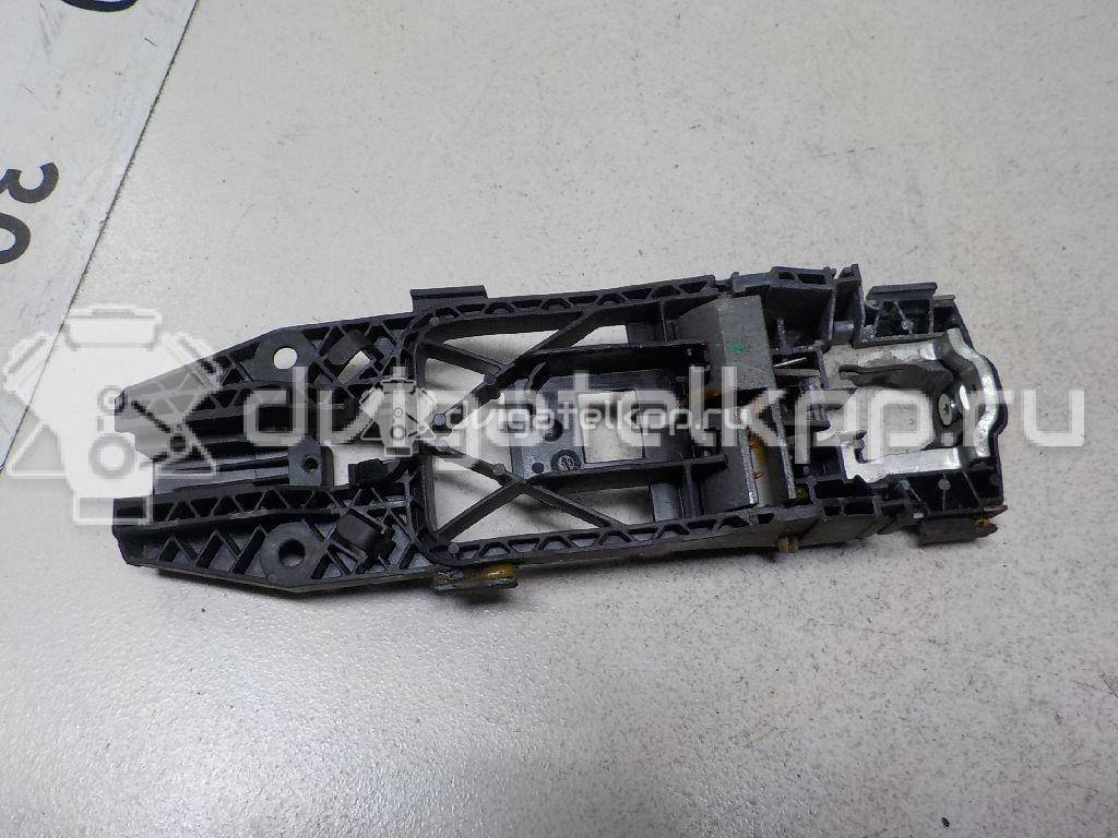 Фото Кронштейн ручки  5N0837885H для seat Leon (5F) {forloop.counter}}