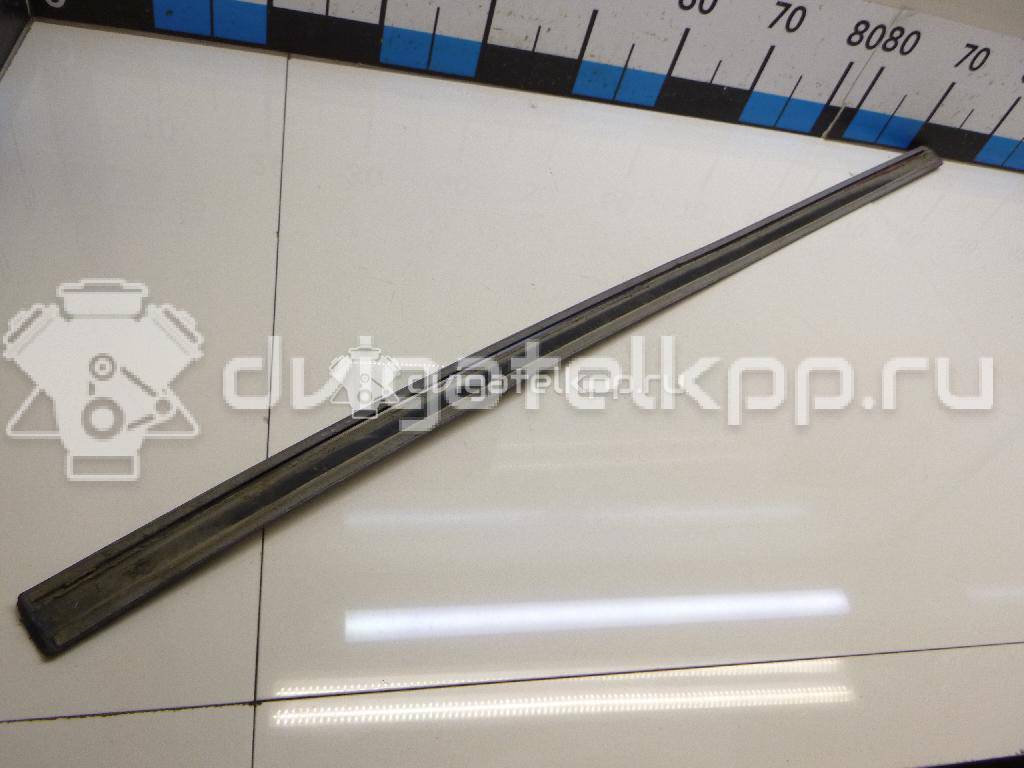 Фото Молдинг передней правой двери  1U4853516C для Skoda Octavia {forloop.counter}}