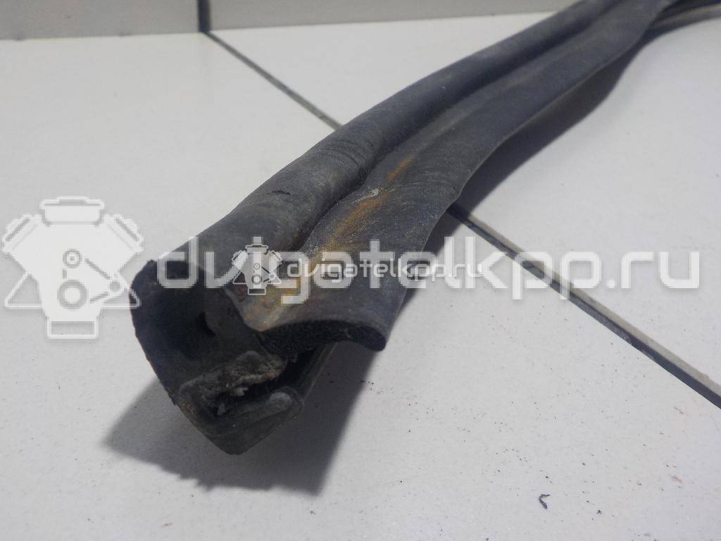 Фото Уплотнитель капота  1Z0823723A для skoda Octavia (A5 1Z-) {forloop.counter}}