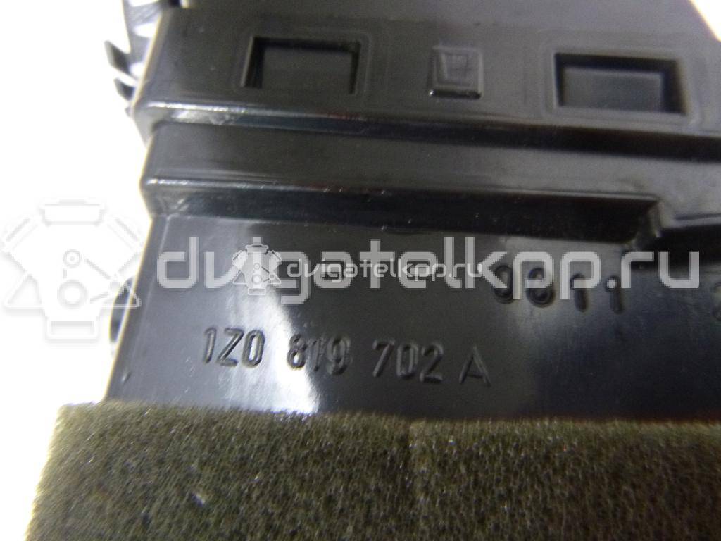 Фото Дефлектор воздушный  1Z0819702A для skoda Octavia (A5 1Z-) {forloop.counter}}