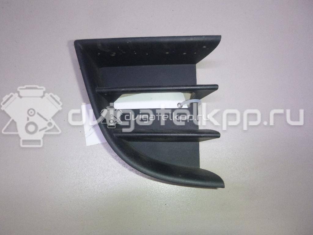 Фото Решетка в бампер правая  1Z0853666C9B9 для Skoda Octavia / Octaviaii 1Z3 {forloop.counter}}