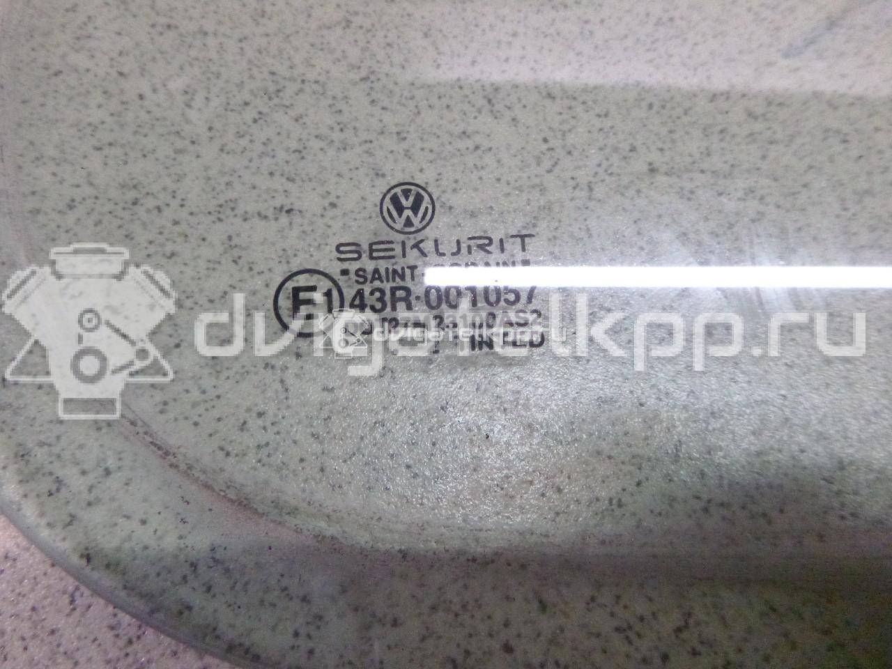 Фото Стекло двери задней правой (форточка)  1J6845216D для Volkswagen Golf {forloop.counter}}