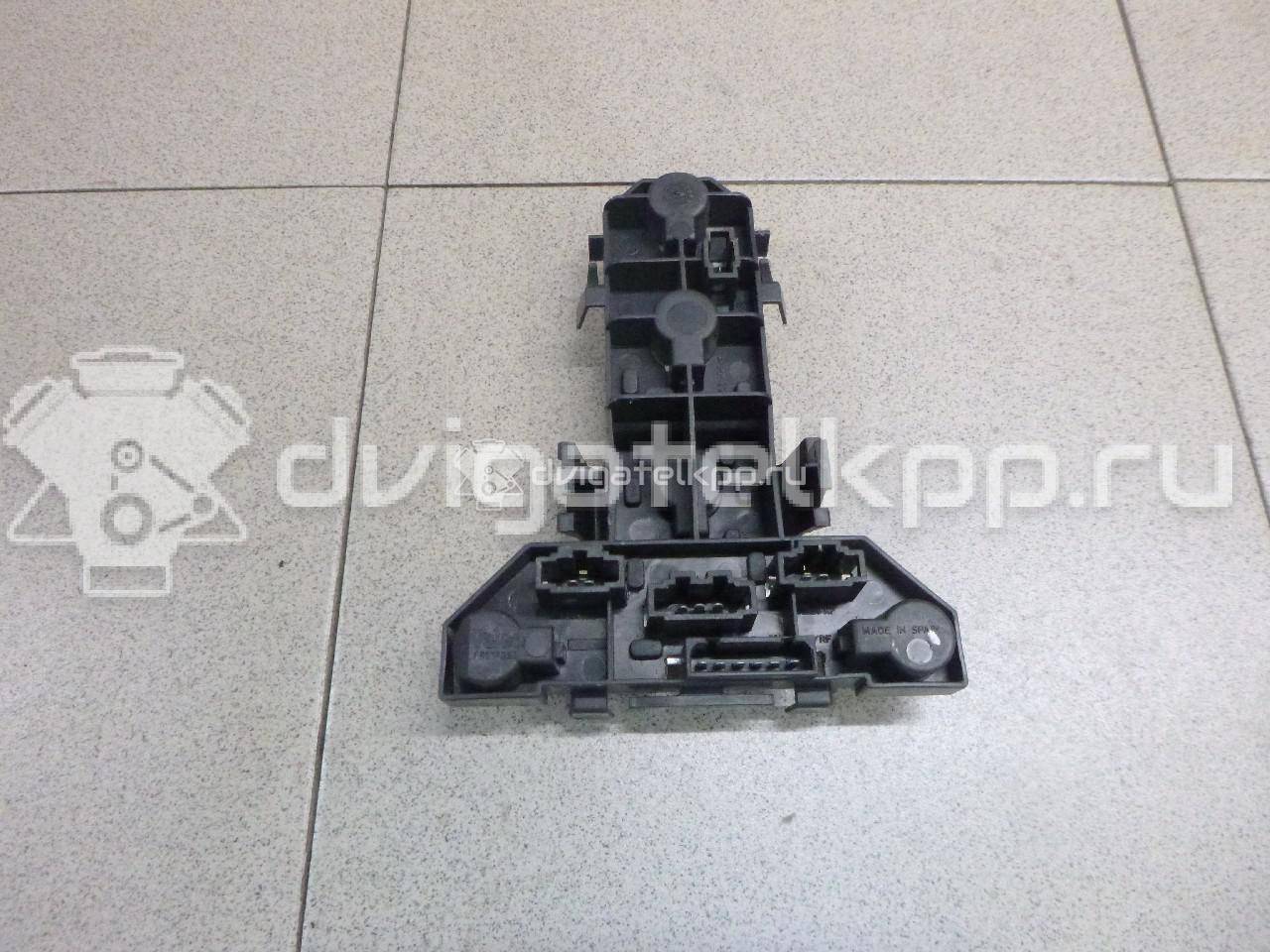 Фото Плата заднего фонаря  1J6945257 для Volkswagen Golf {forloop.counter}}