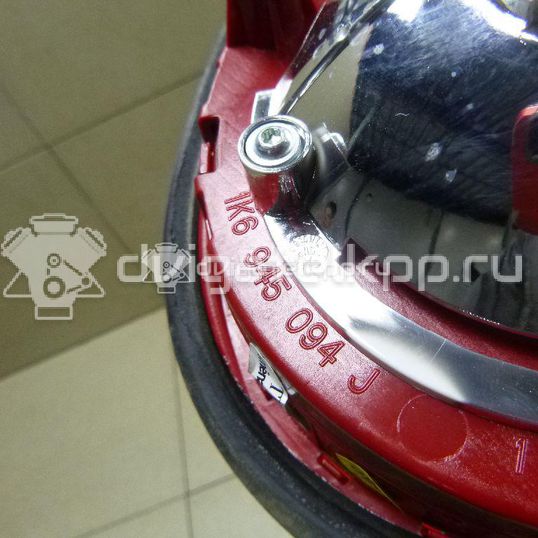 Фото Фонарь задний внутренний правый  1K6945094J для Volkswagen Golf