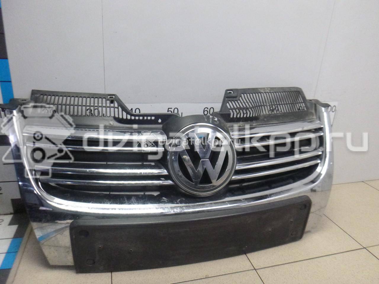 Фото Решетка радиатора  1K5853653A9B9 для Volkswagen Jetta / Golf {forloop.counter}}