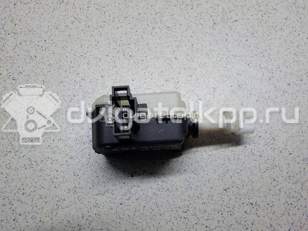 Фото Активатор замка крышки бензобака  1K5810773A для Volkswagen Passat / Cc / Jetta / Golf {forloop.counter}}