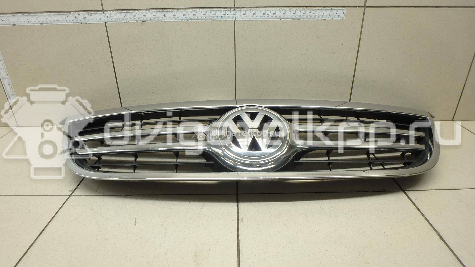 Фото Решетка радиатора  5N0853651C2ZZ для Volkswagen Tiguan {forloop.counter}}