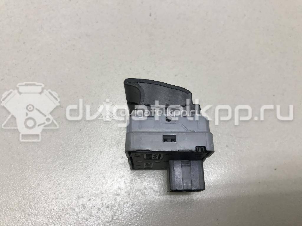 Фото Блок управления стеклоподъемниками  7E0959855A9B9 для Volkswagen Transporter / Multivan {forloop.counter}}