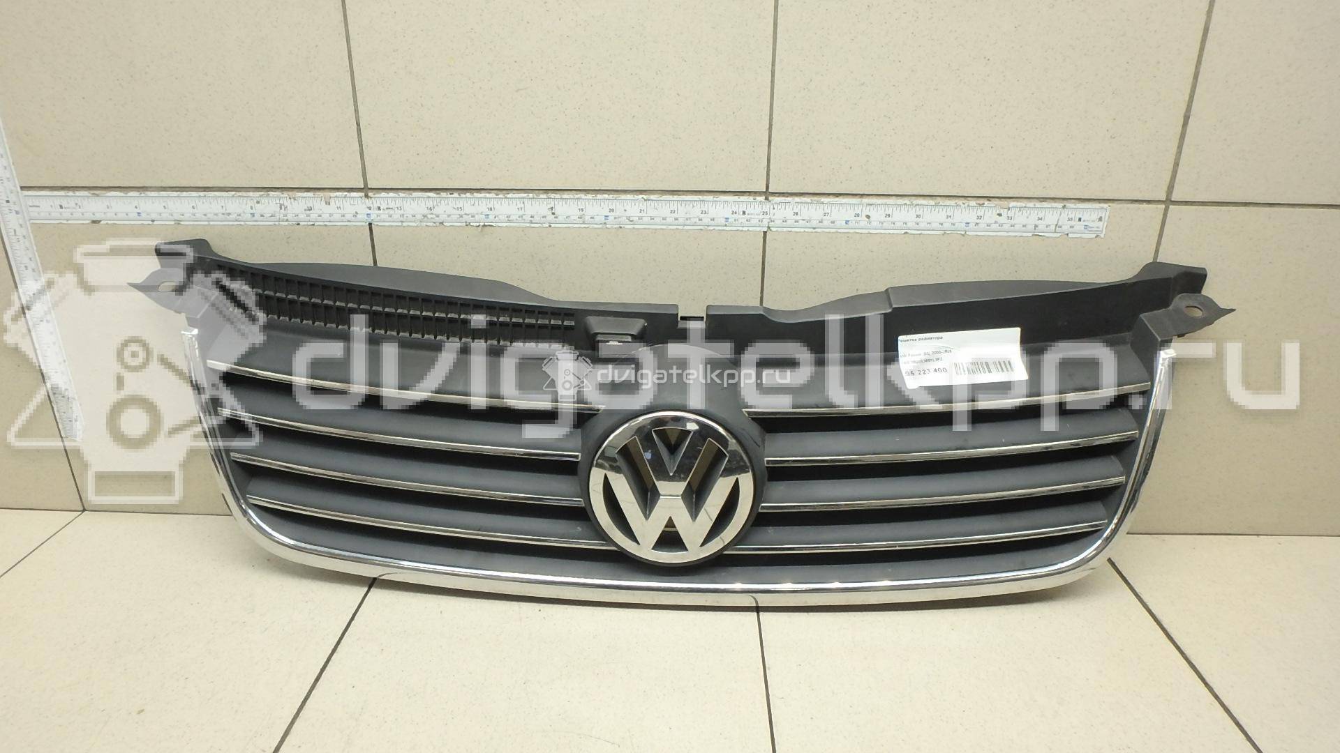 Фото Решетка радиатора  3B0853651L3FZ для Volkswagen Passat {forloop.counter}}