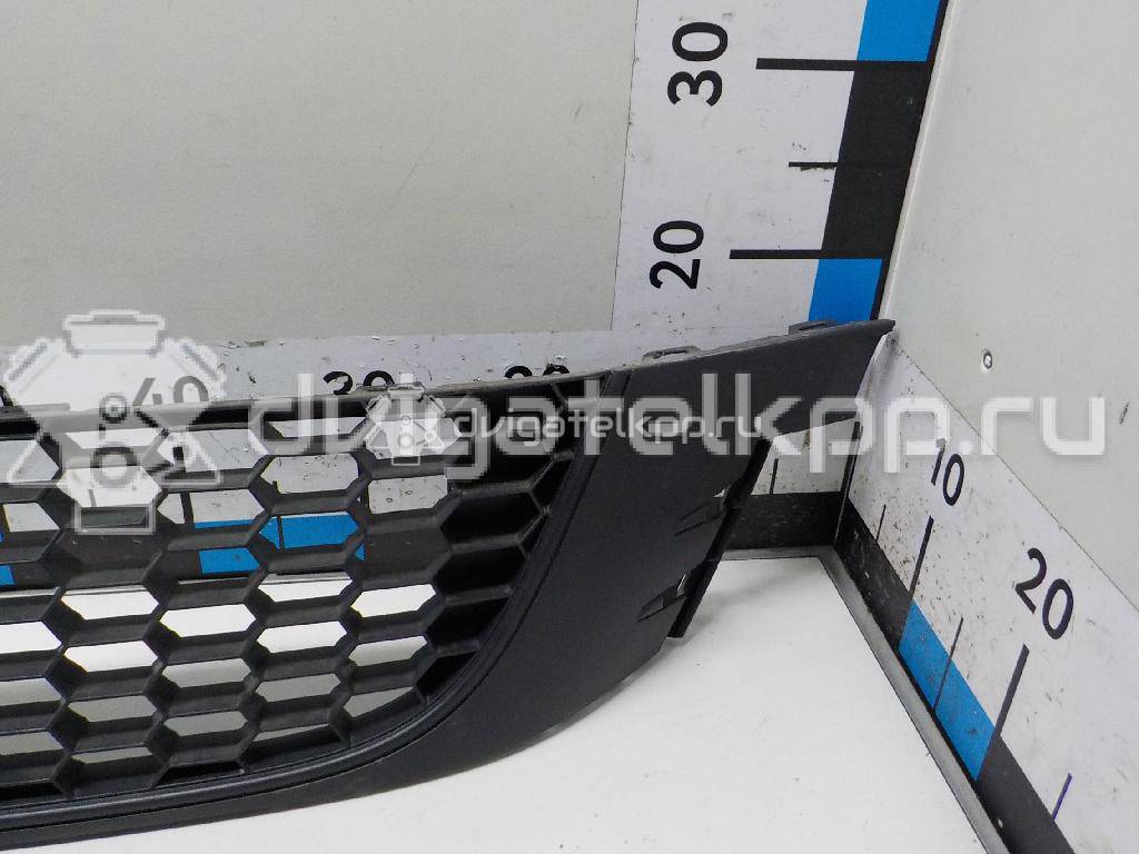 Фото Решетка в бампер центральная  1K88536779B9 для Volkswagen Scirocco {forloop.counter}}