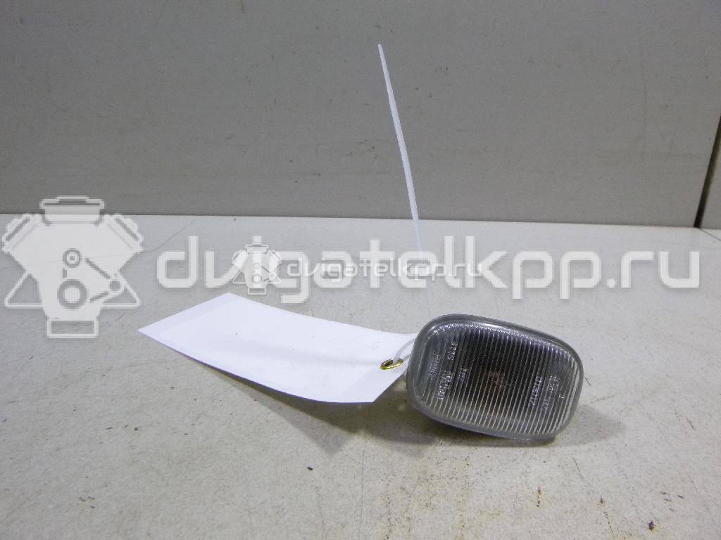 Фото Повторитель на крыло белый  8173002023 для Toyota Carina / Starlet / Prius / Rav 4 / Mr 2 {forloop.counter}}