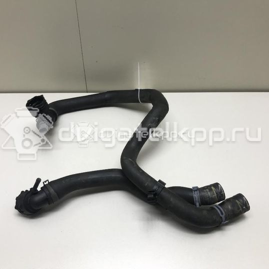 Фото Патрубок радиатора  5Q0121049AC для audi A3 [8V]