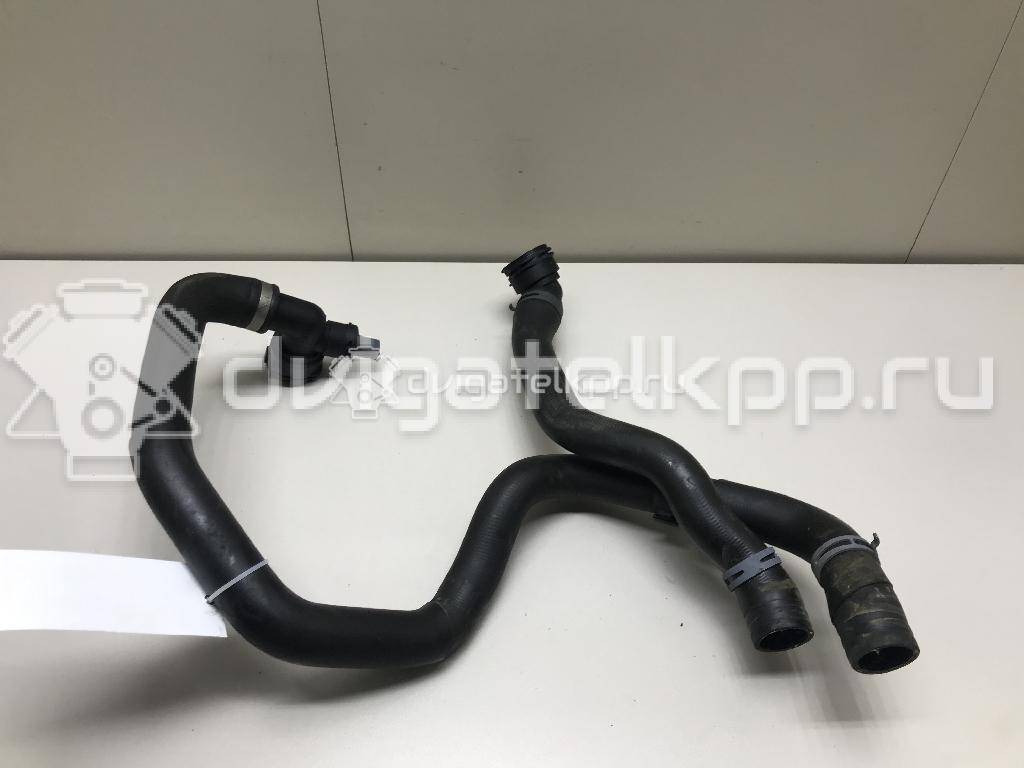 Фото Патрубок радиатора  5Q0121049AC для audi A3 [8V] {forloop.counter}}