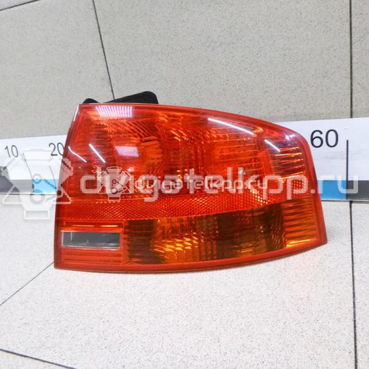 Фото Фонарь задний наружный правый  8E5945096 для Audi A4