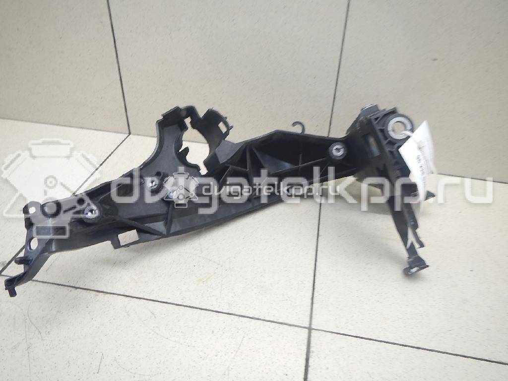 Фото Кронштейн фар правый  8K0805608B для Audi A4 {forloop.counter}}