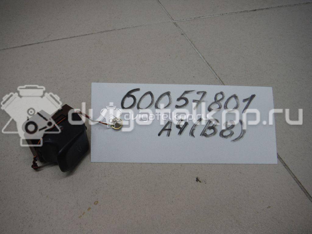 Фото Кнопка открывания багажника  8k0959831a для Audi A5 / A4 / Q5 {forloop.counter}}