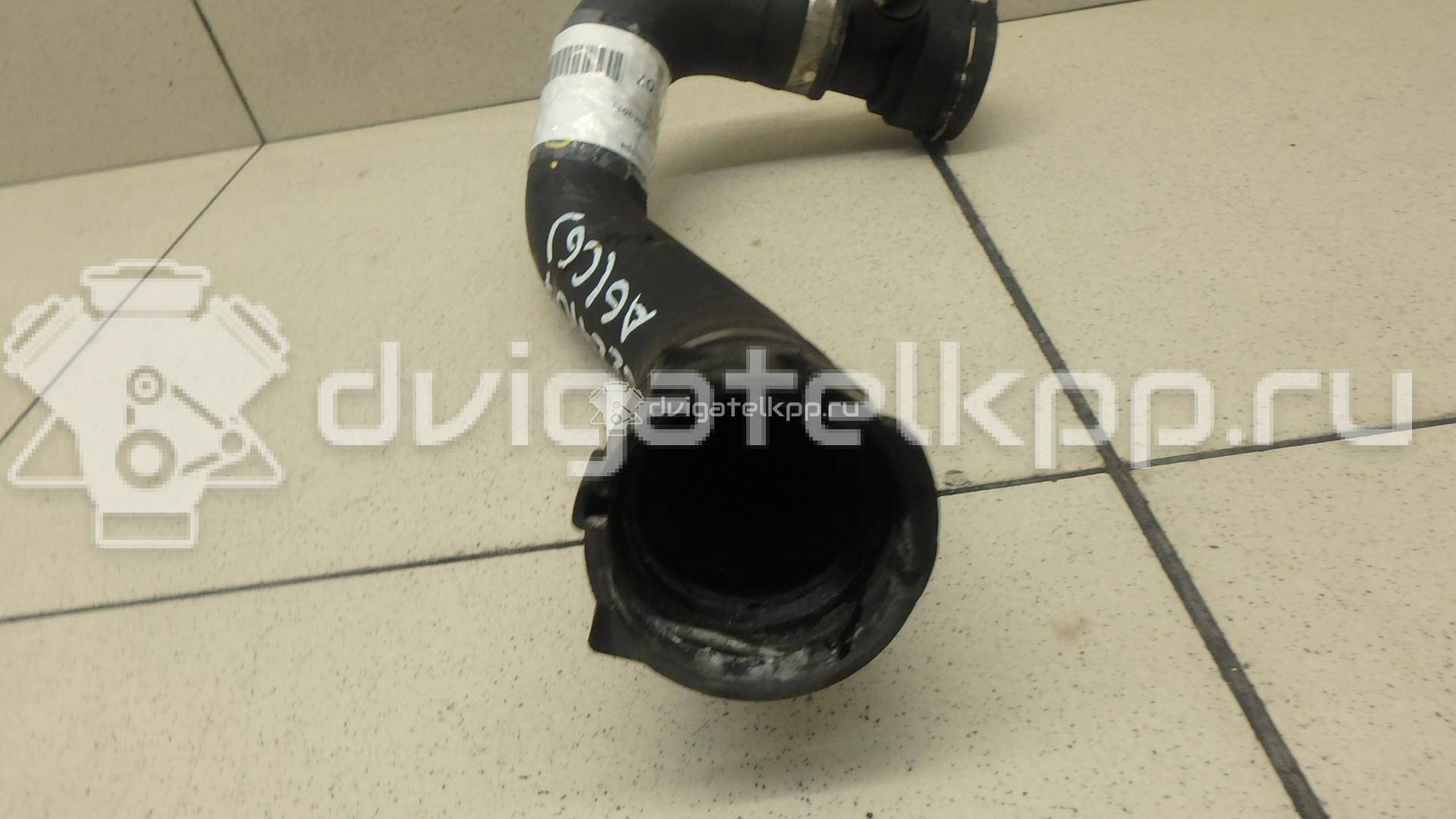 Фото Патрубок радиатора  4F0121055F для Audi A6 {forloop.counter}}