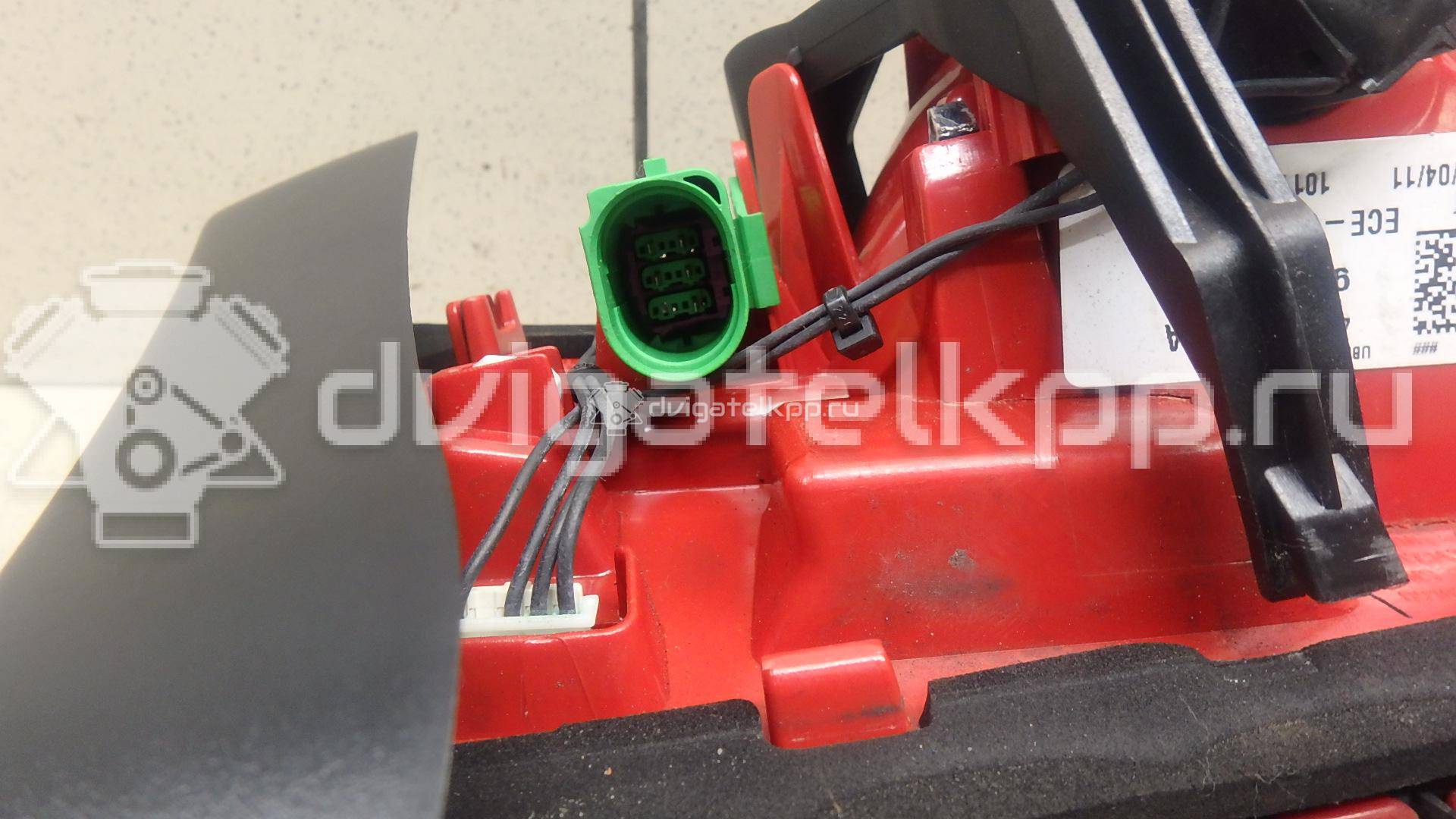 Фото Фонарь задний внутренний правый  4G5945094A для Audi A6 {forloop.counter}}