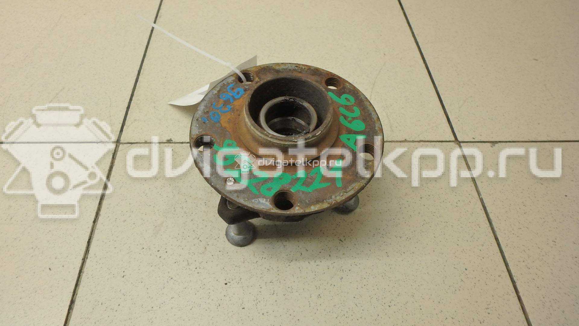 Фото Ступица передняя  4F0498625B для bentley Continental GT {forloop.counter}}