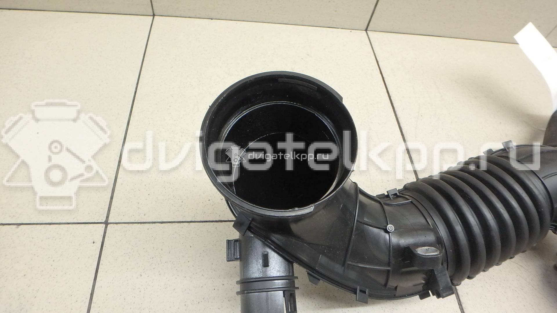Фото Патрубок воздушного фильтра  13717810745 для bmw 1-серия F20/F21 {forloop.counter}}