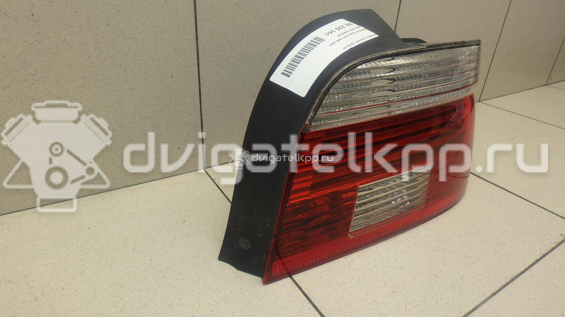 Фото Фонарь задний правый  63216902528 для Bmw 5 {forloop.counter}}
