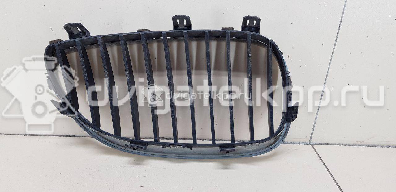 Фото Решетка радиатора левая  51137027061 для Bmw 5 {forloop.counter}}