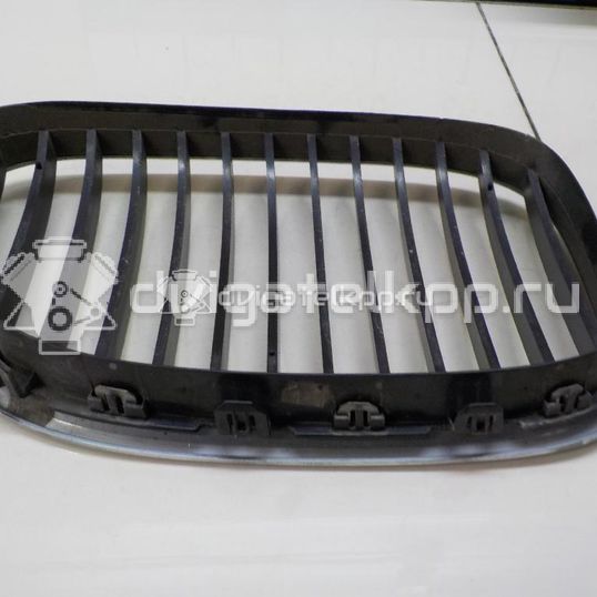 Фото Решетка радиатора левая  51117184151 для Bmw 7