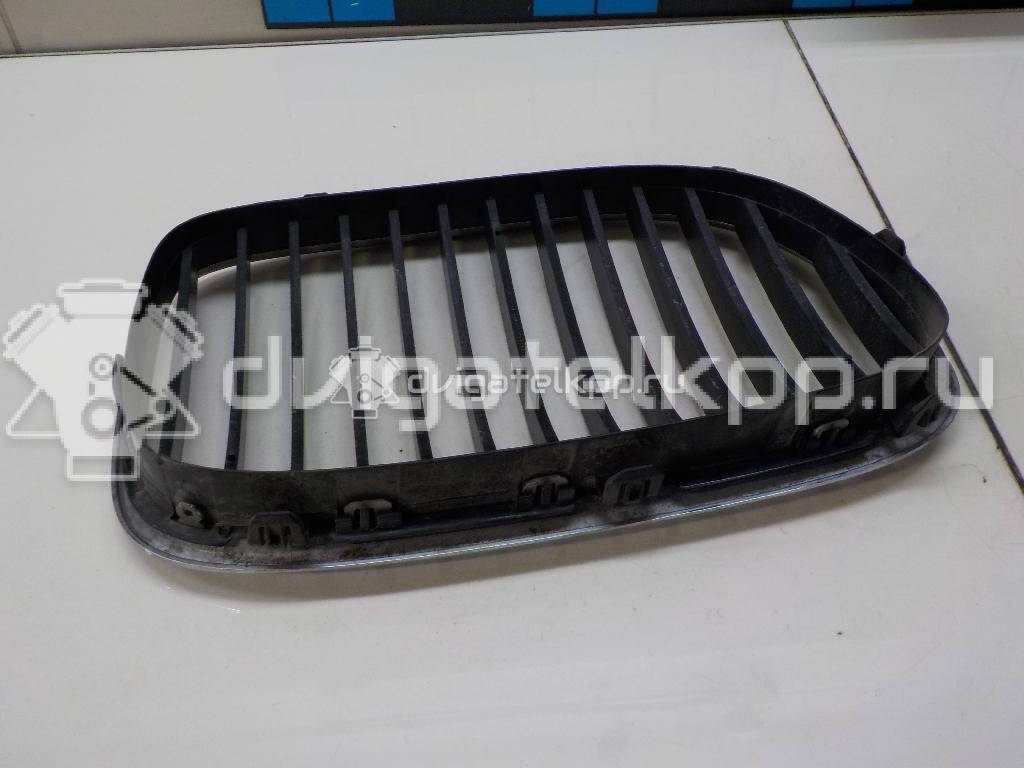 Фото Решетка радиатора левая  51117184151 для Bmw 7 {forloop.counter}}