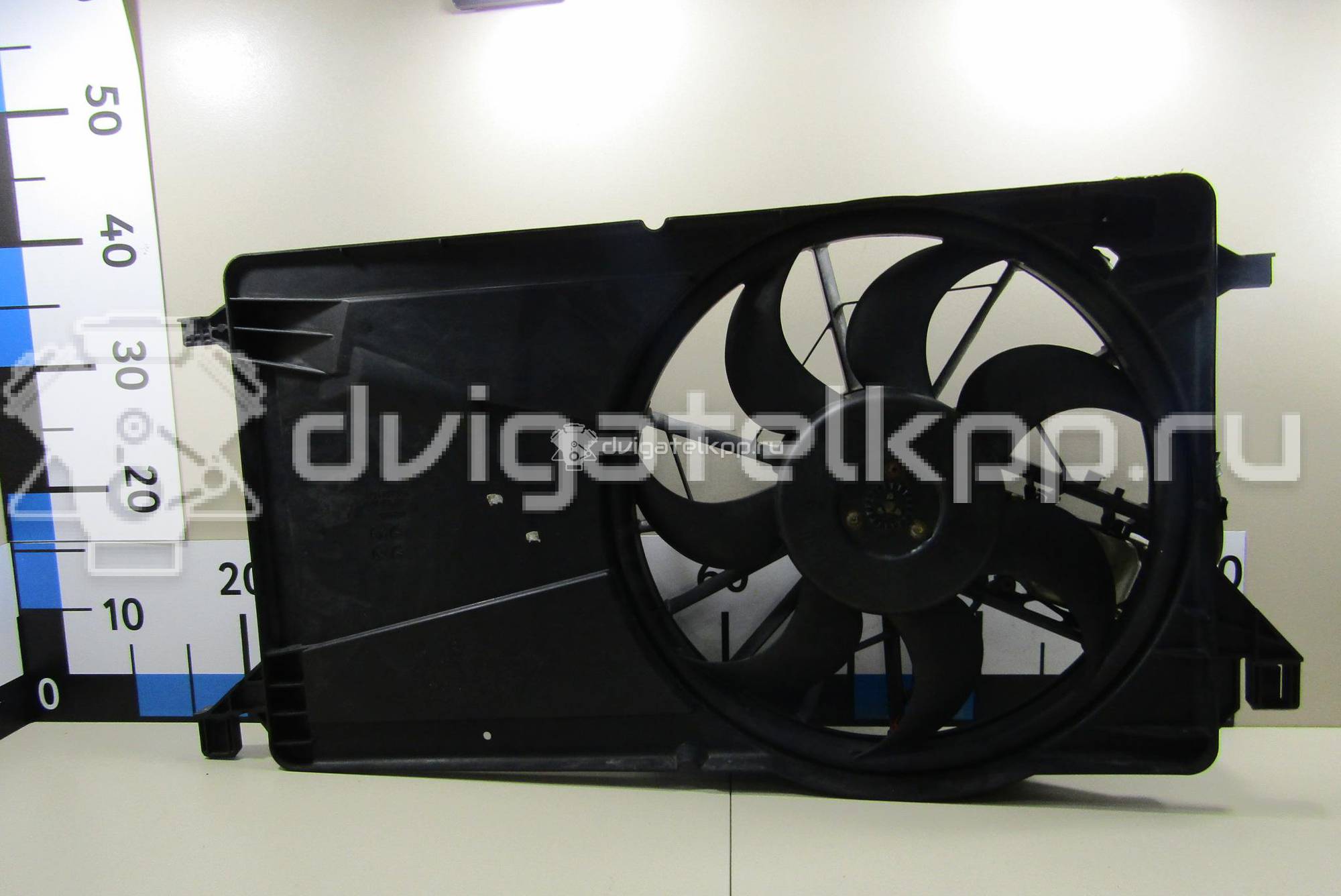 Фото Вентилятор радиатора  1530980 для volvo C30 {forloop.counter}}